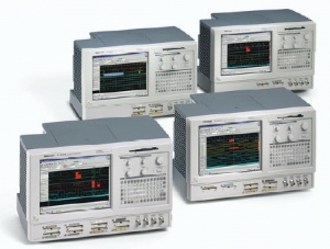 TLA5203 - Tektronix Logic Analyzers