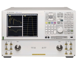 N5230A (Option 520/525) - Keysight / Agilent Network Analyzers