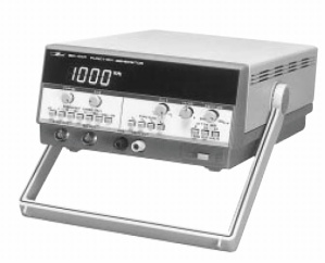 SG-4101 - Iwatsu Function Generators